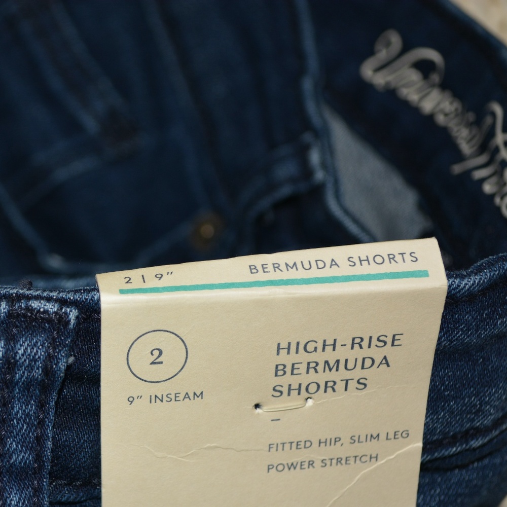 Universal Thread Shorts - Picture 2 of 5